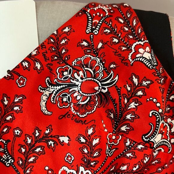 Elegant Red Floral Midi Dress - Picture 15 of 16